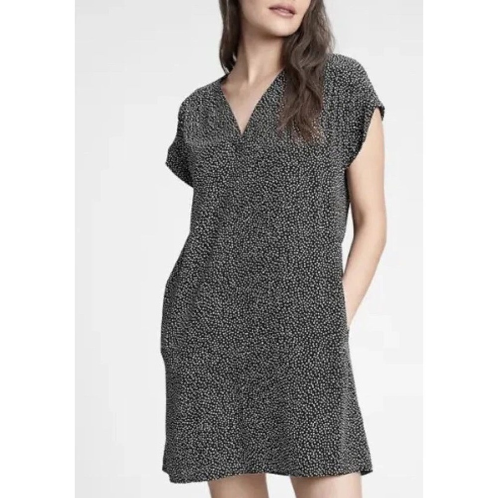 Gap Women's Black White Square Dot V-Neck Short Sleeve Rayon Shift Dress M